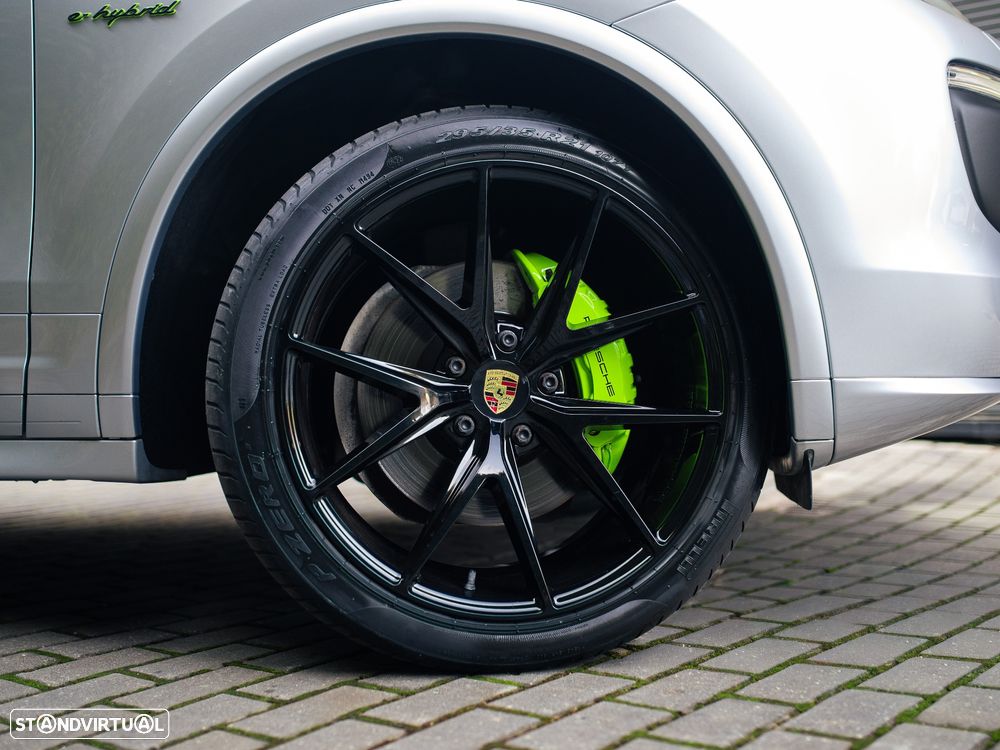 Porsche Cayenne S E-Hybrid Platinum Edition - 9