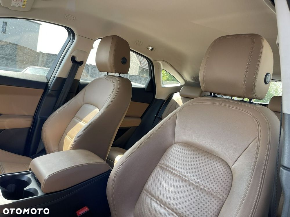 Jaguar E-Pace D165 AWD SE - 12
