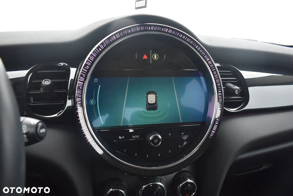 MINI Cooper Standard - 31