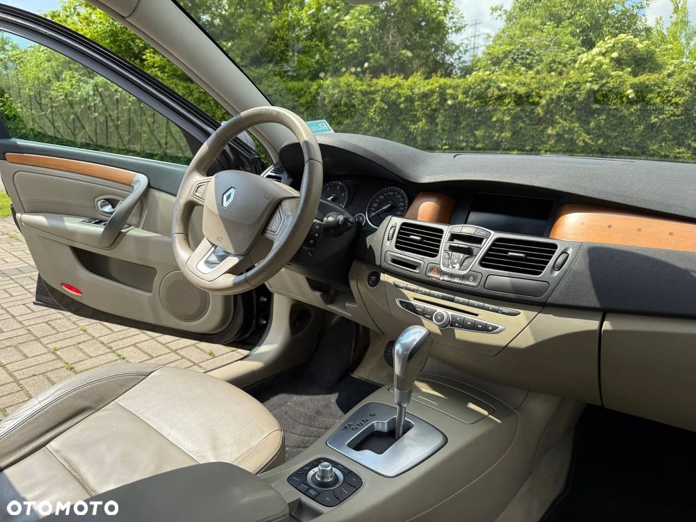 Renault Laguna 2.0 DCi Initiale - 18