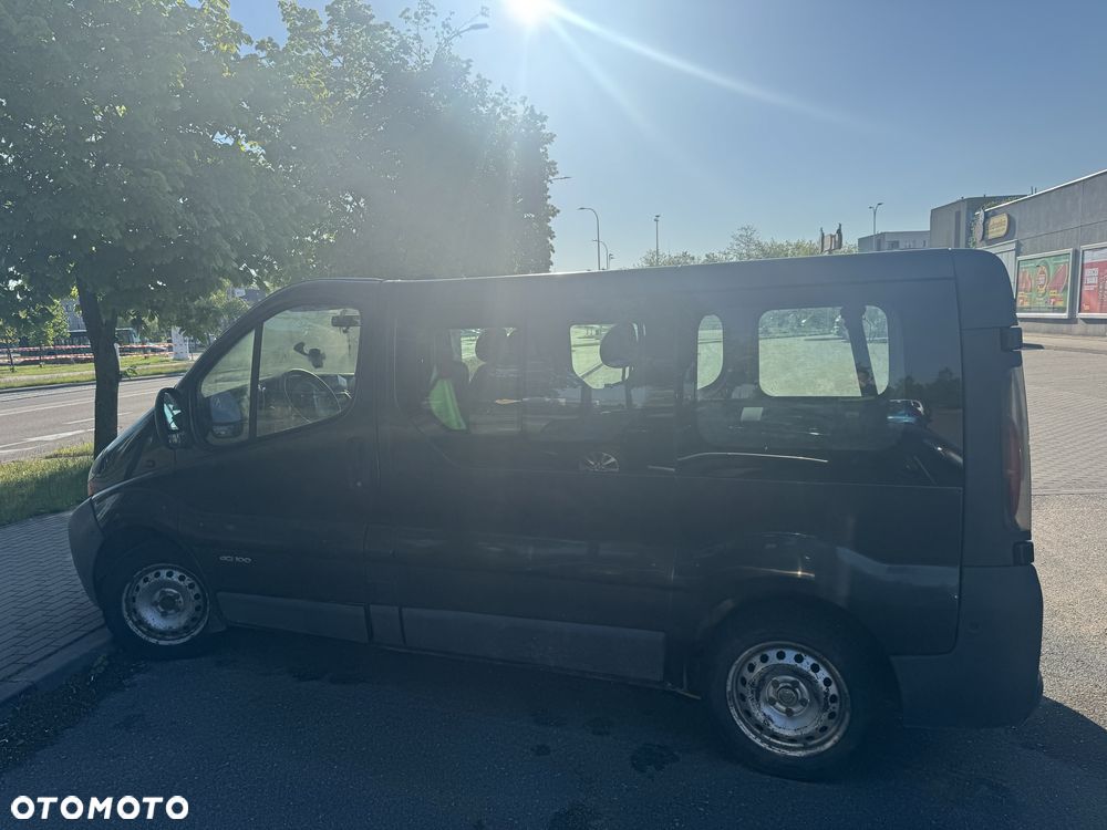 Renault Trafic - 1