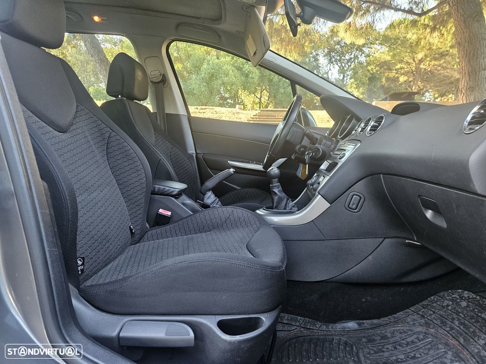 Peugeot 308 SW - 28