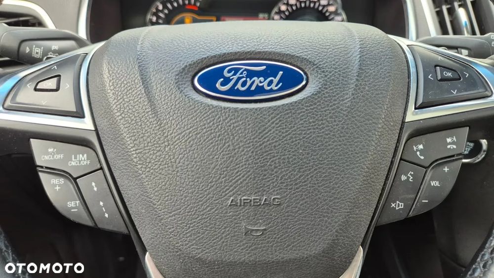 Ford Edge - 17