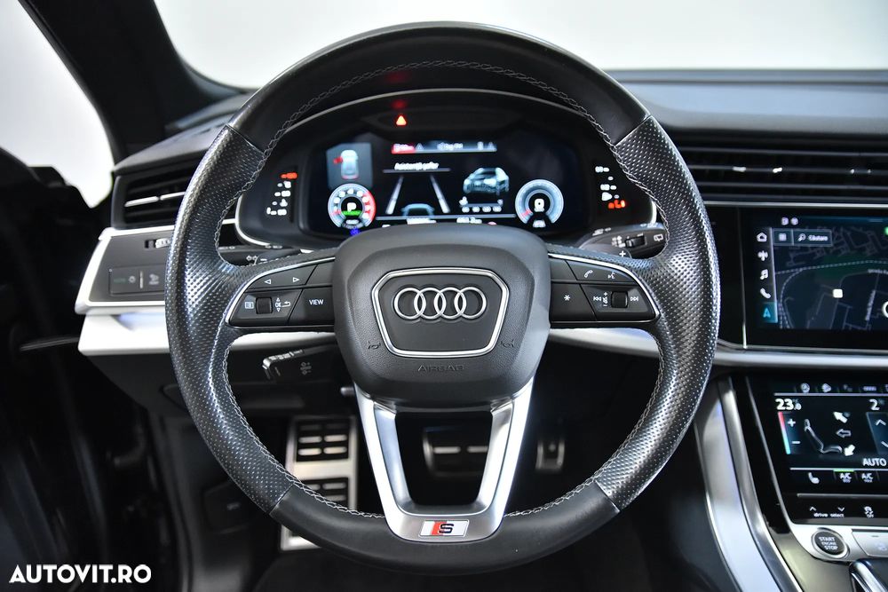 Audi Q8 - 16