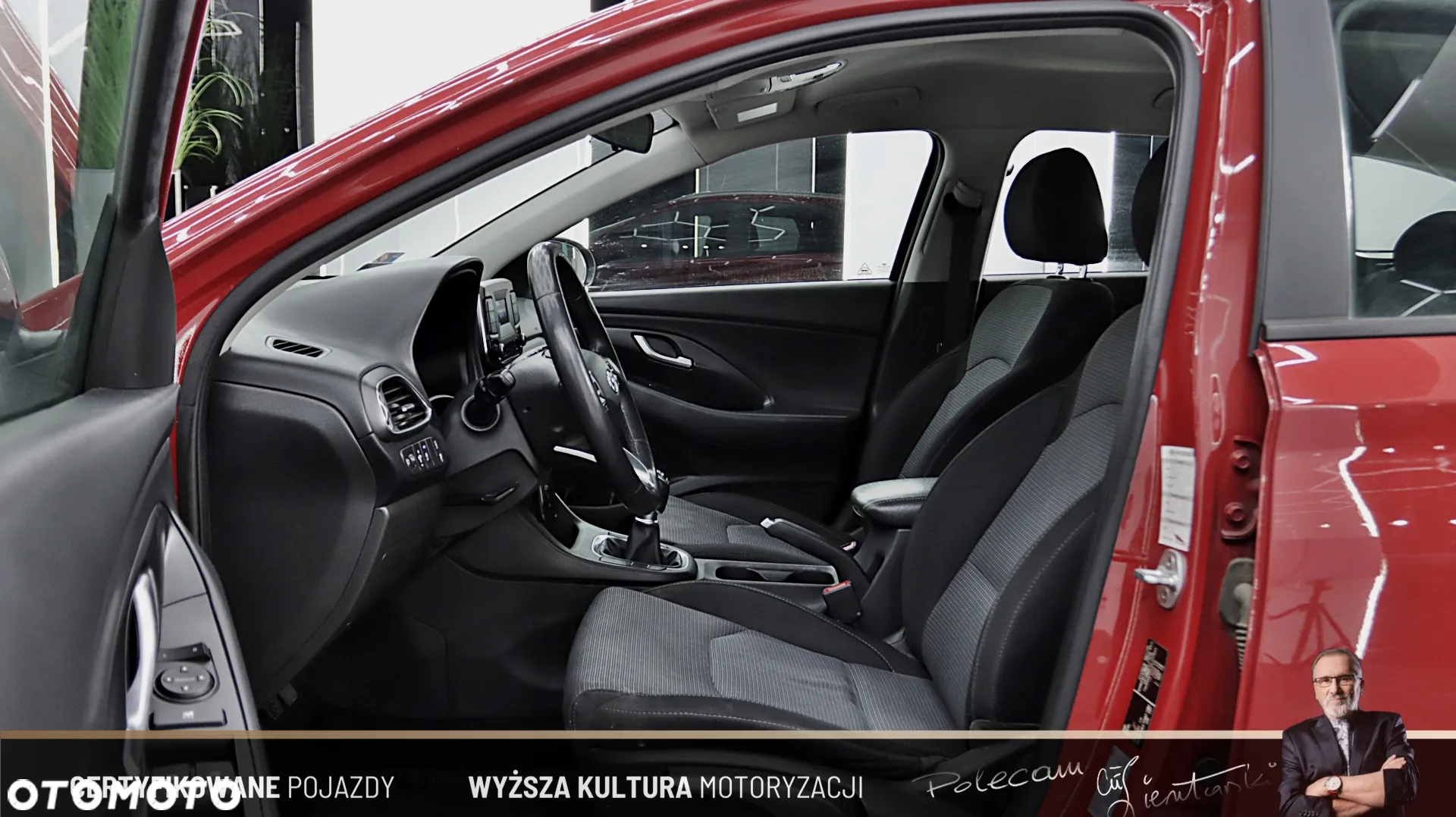 Hyundai i30 1.6 D Classic + - 13