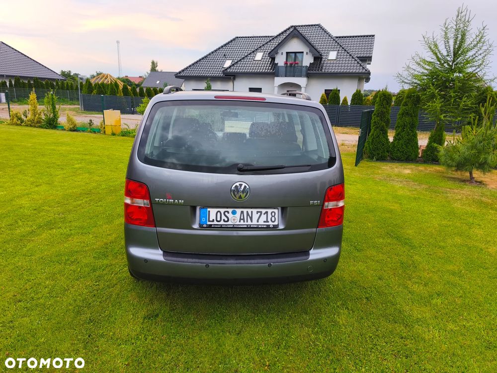 Volkswagen Touran 1.6 FSI Trendline Tiptr - 6