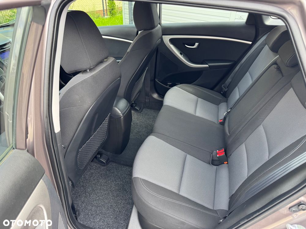 Hyundai i30 1.6 GDI Premium - 20