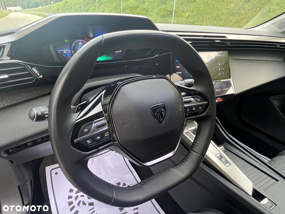 Peugeot 408 1.6 Plug-In Hybrid 225 Business e-DCS7 - 33