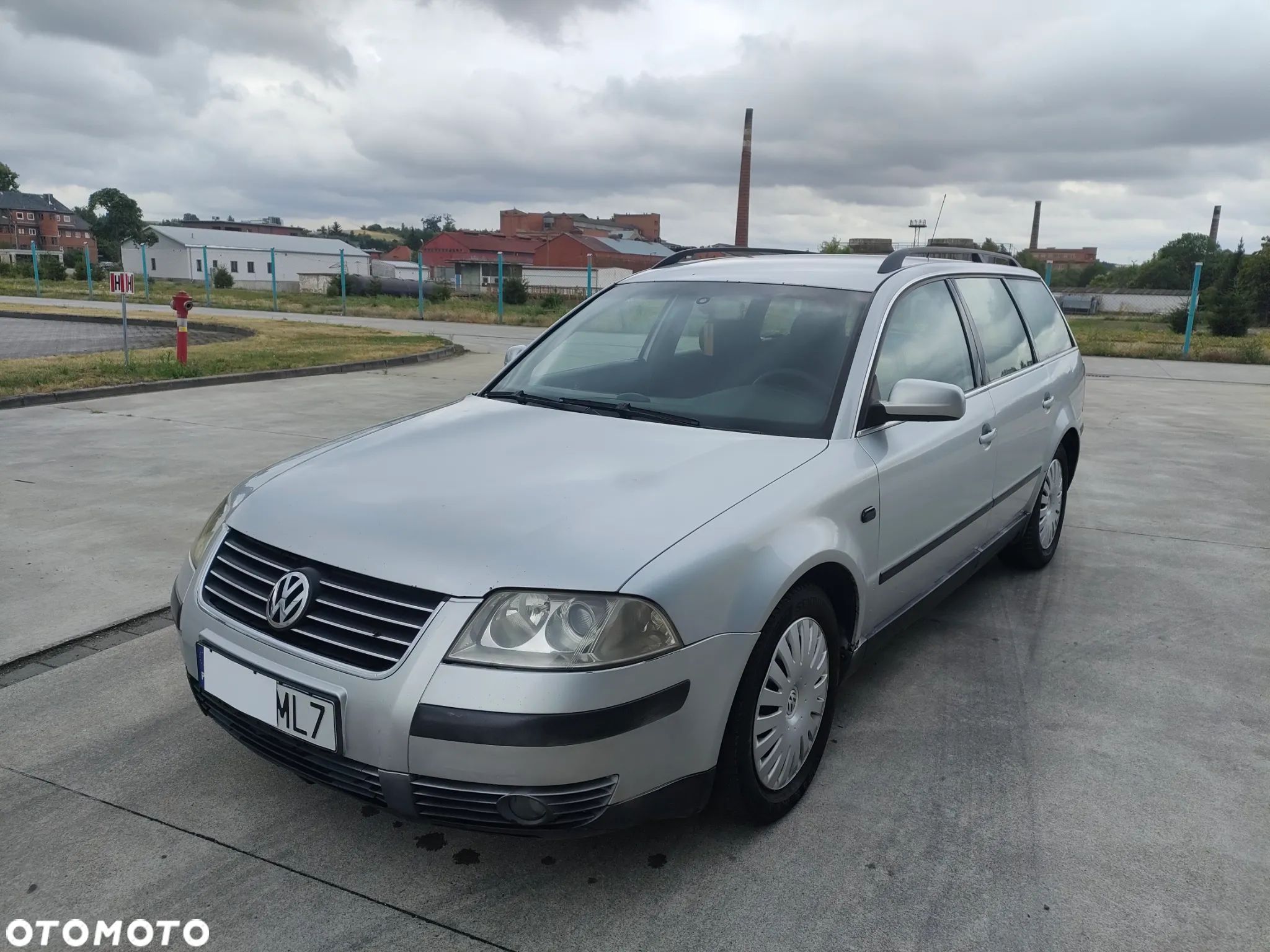 Volkswagen Passat 1.9 TDI Trendline - 1