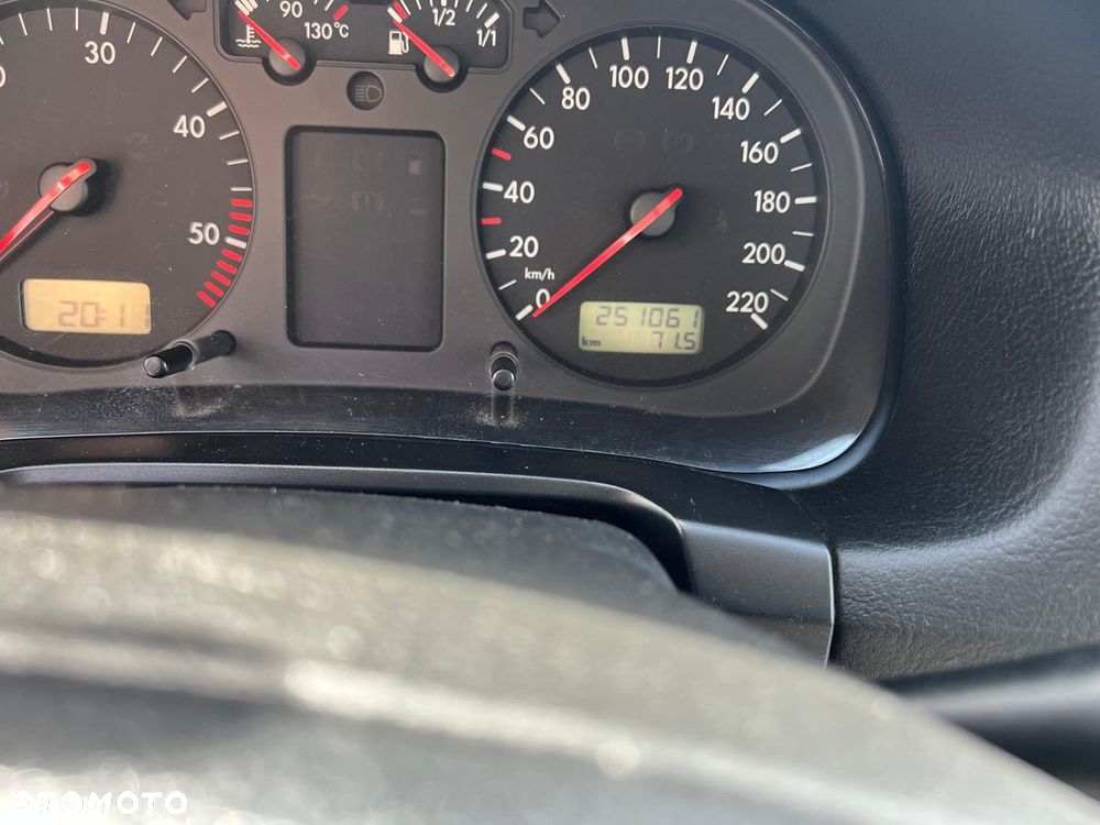 Volkswagen Bora 1.9 TDI - 6