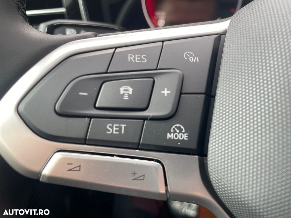 Volkswagen Touareg V6 TDI 4MOTION Elegance - 16