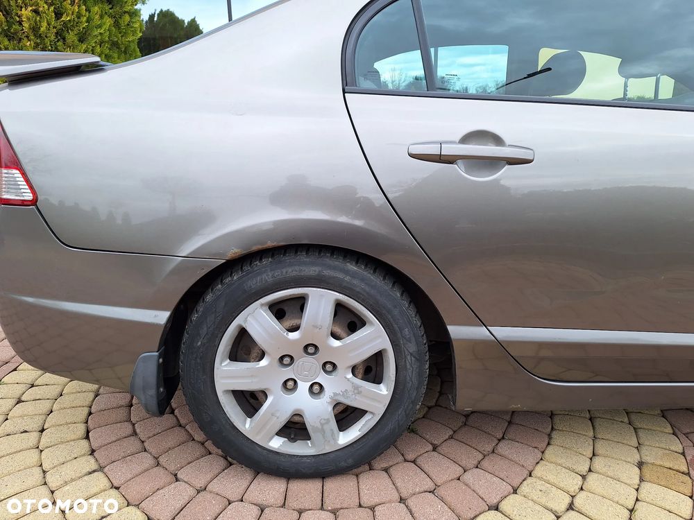 Honda Civic 1.8 Comfort - 30