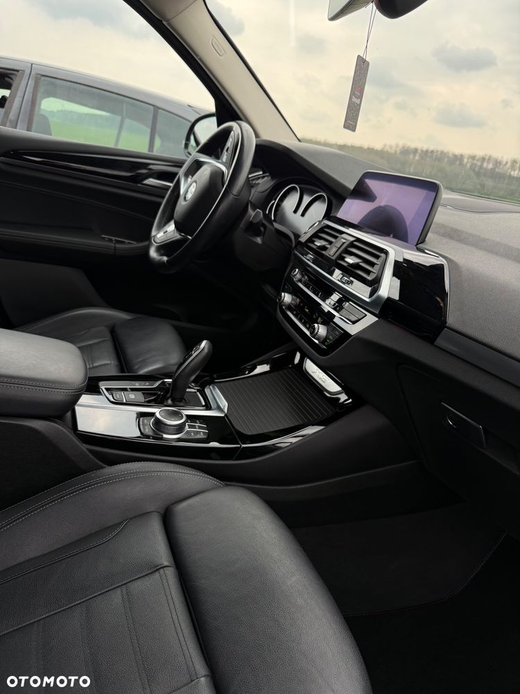 BMW X3 xDrive20d - 24