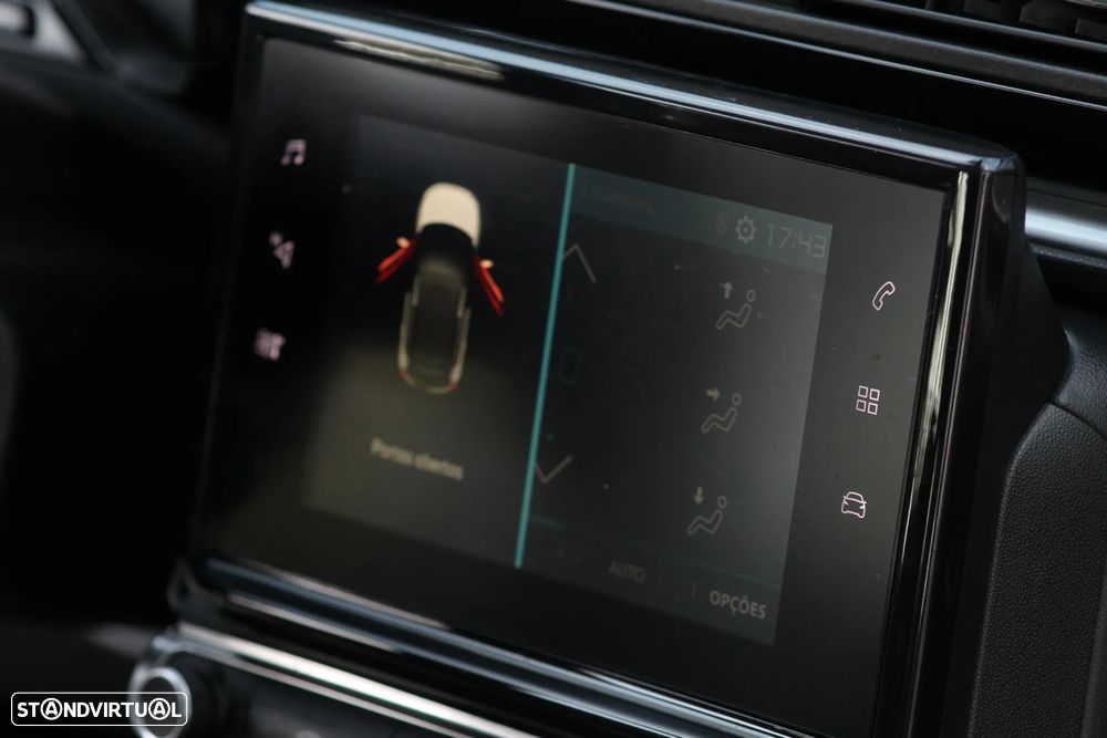 Citroën C3 1.2 PureTech Shine - 21