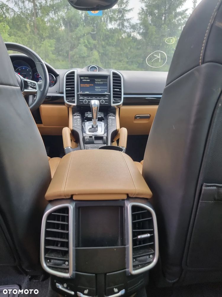 Porsche Cayenne Tiptronic S - 17