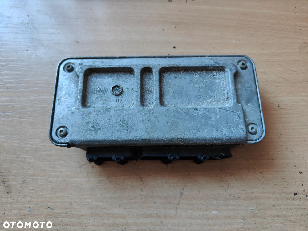 Sterownik silnika Volkswagen Golf V 03C906024K - 4