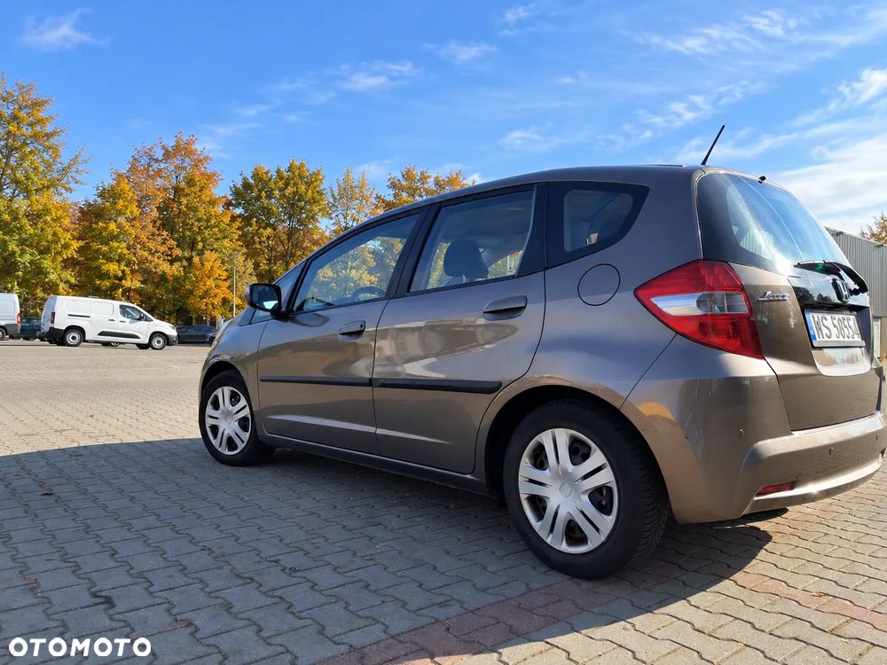 Honda Jazz 2011 photo 4