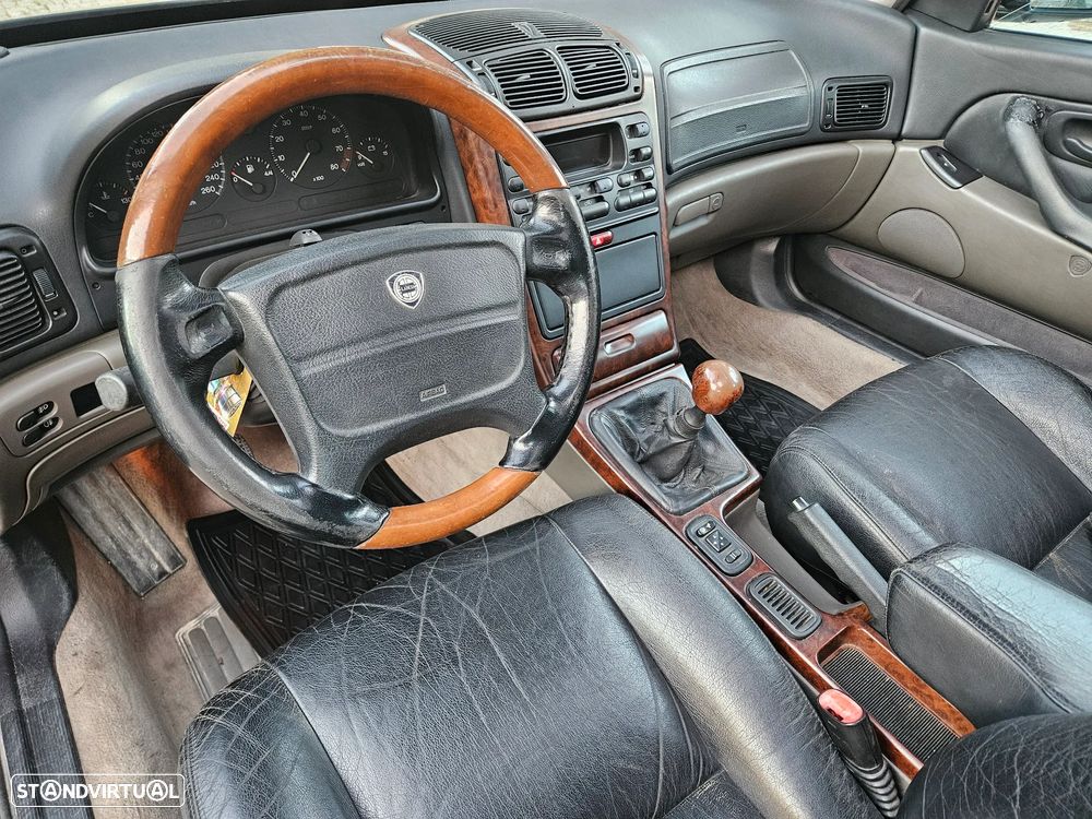 Lancia Kappa SW 2.0 Turbo 16V LX - 9