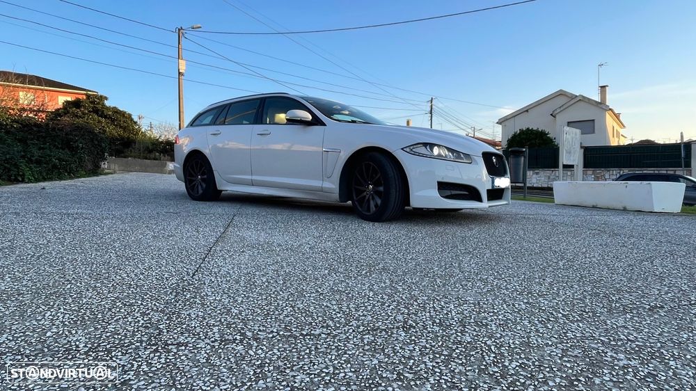 Jaguar XF Sportbrake 2.2 D Premium Luxury - 24