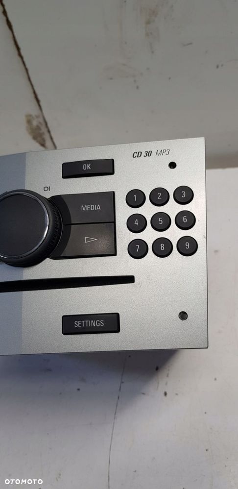 ramka radio panel Opel Zafira B cd30 - 12