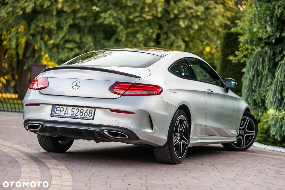Mercedes-Benz Klasa C 300 9G-TRONIC - 7
