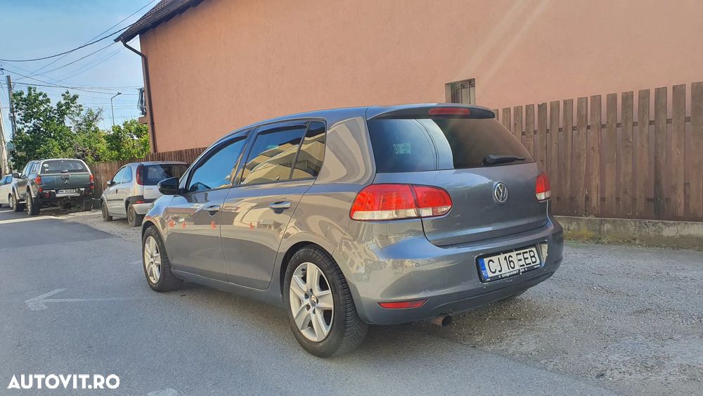 Volkswagen Golf 1.6 TDI DPF MATCH - 4