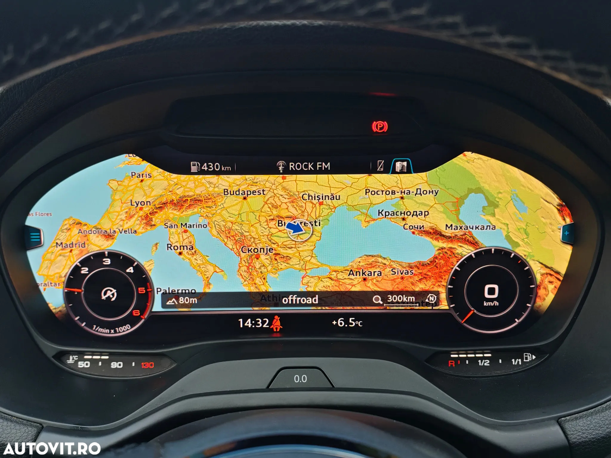 Audi Q2 30 TDI Advanced - 25