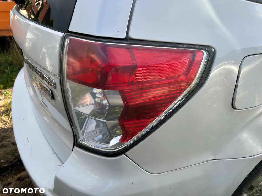 LAMPA TYŁ PRAWA SUBARU FORESTER 3 - 1