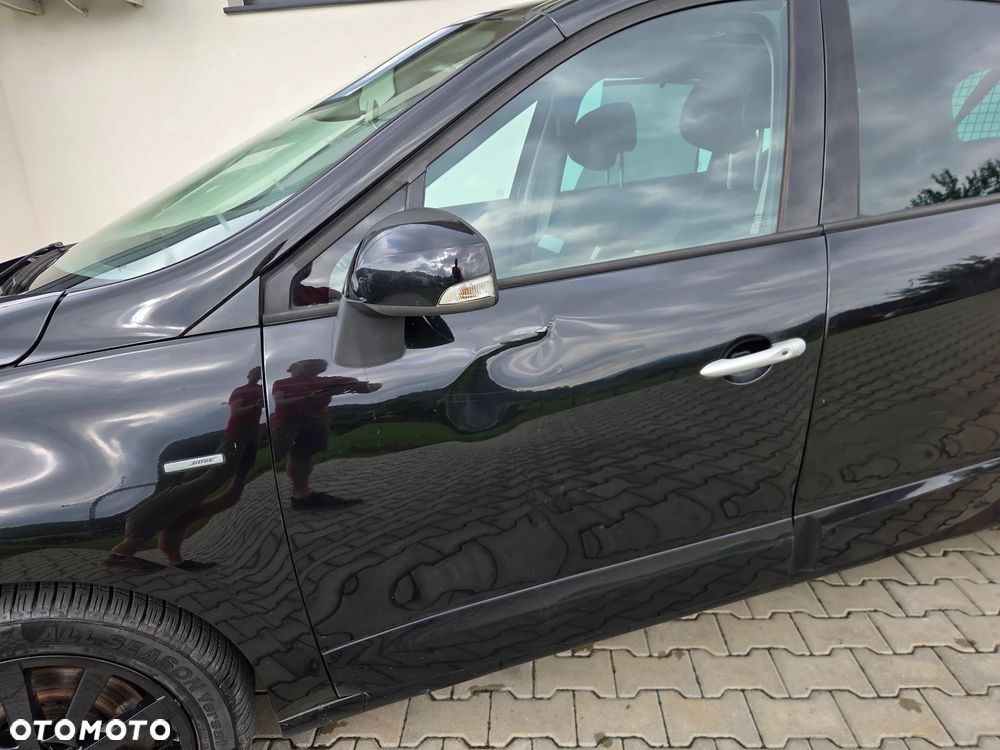 Renault Grand Scenic - 18