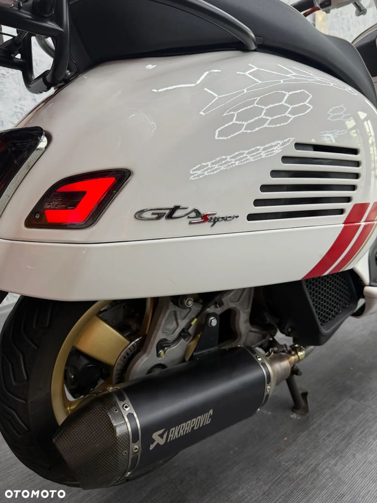Vespa GTS - 23