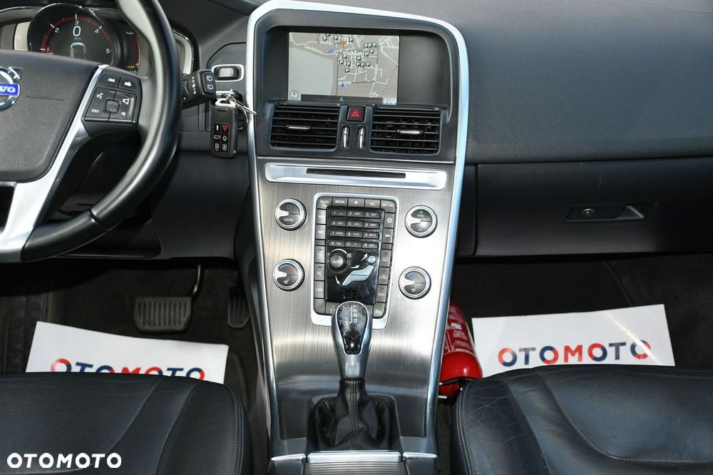 Volvo XC 60 D4 Geartronic Summum - 26