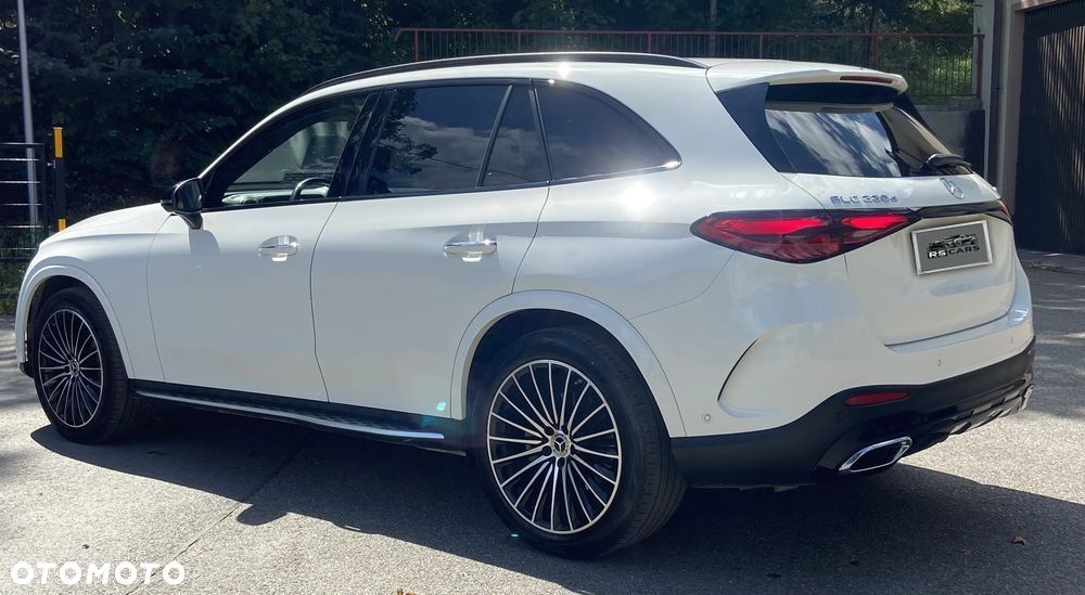 Mercedes-Benz GLC 220 d 4Matic 9G-TRONIC Edition AMG Line - 4