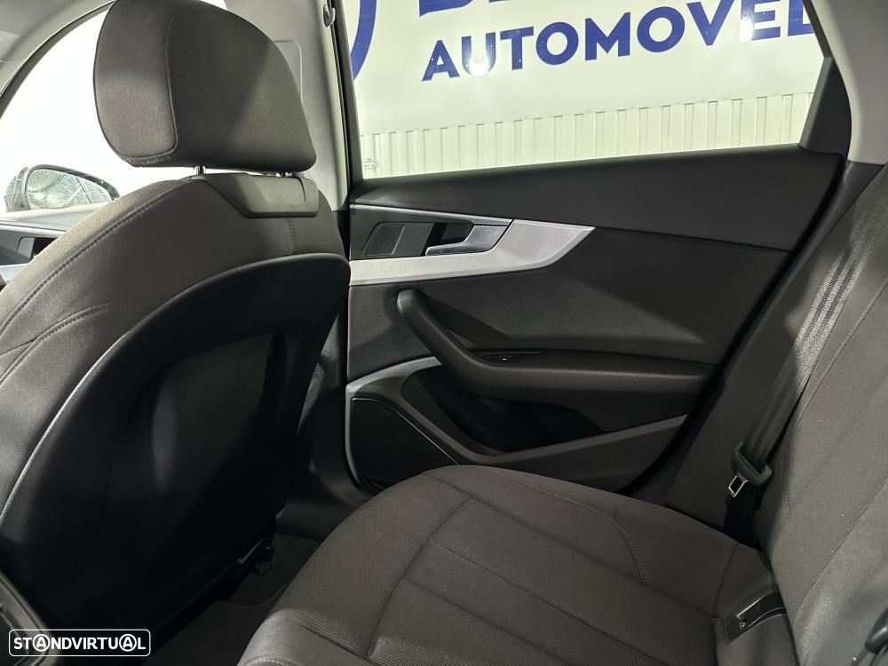 Audi A4 Avant 2.0 TDI ultra design - 33