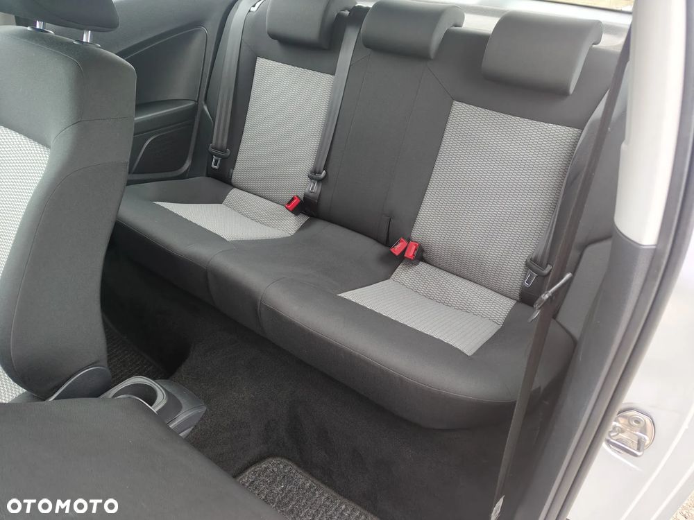 Volkswagen Polo - 16