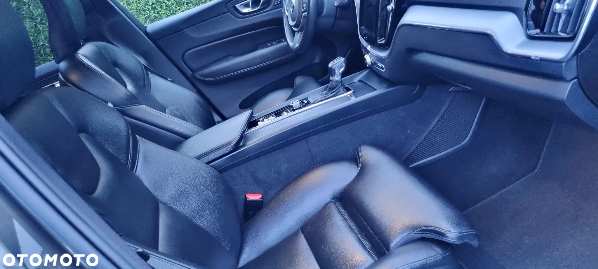 Volvo XC 60 D4 Geartronic Momentum Pro - 24