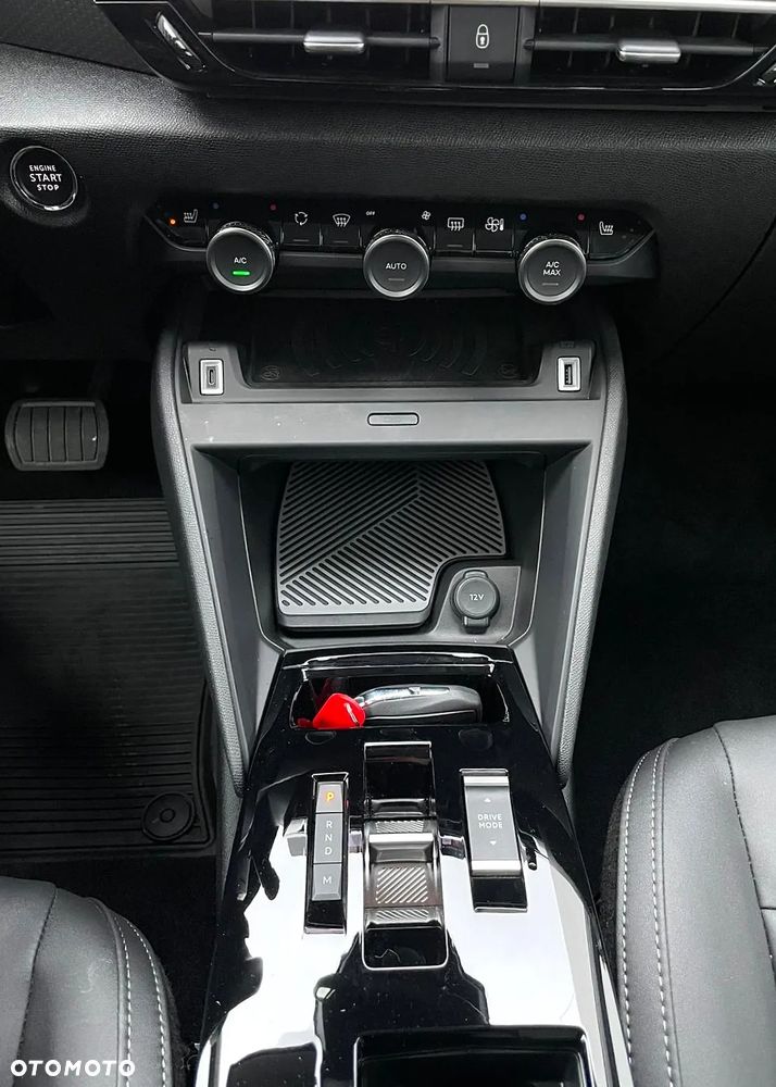 Citroën C4 1.2 mHEV Max eDCT6 - 16