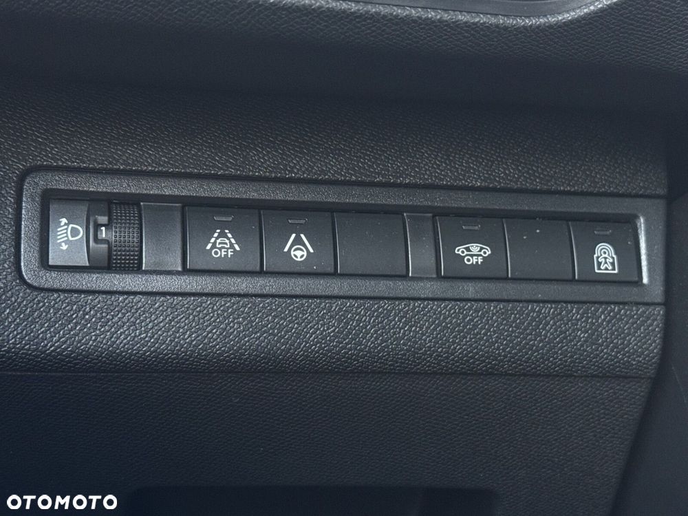 Peugeot 3008 - 21
