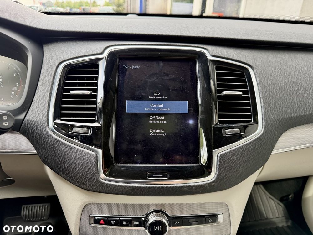 Volvo XC 90 T5 AWD Geartronic Inscription - 25