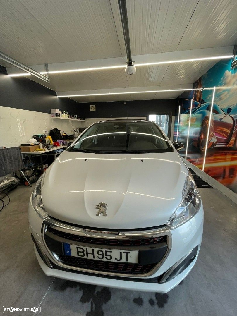 Peugeot 208 1.6 BlueHDi GT Line - 7