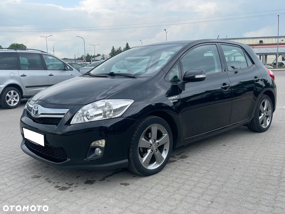 Toyota Auris 1.8 VVT-i Automatik Executive - 1