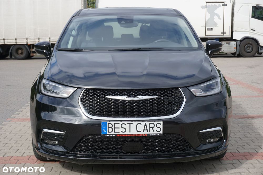 Chrysler Pacifica - 2