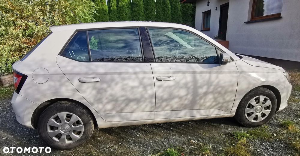 Skoda Fabia 1.2 TSI Active - 4