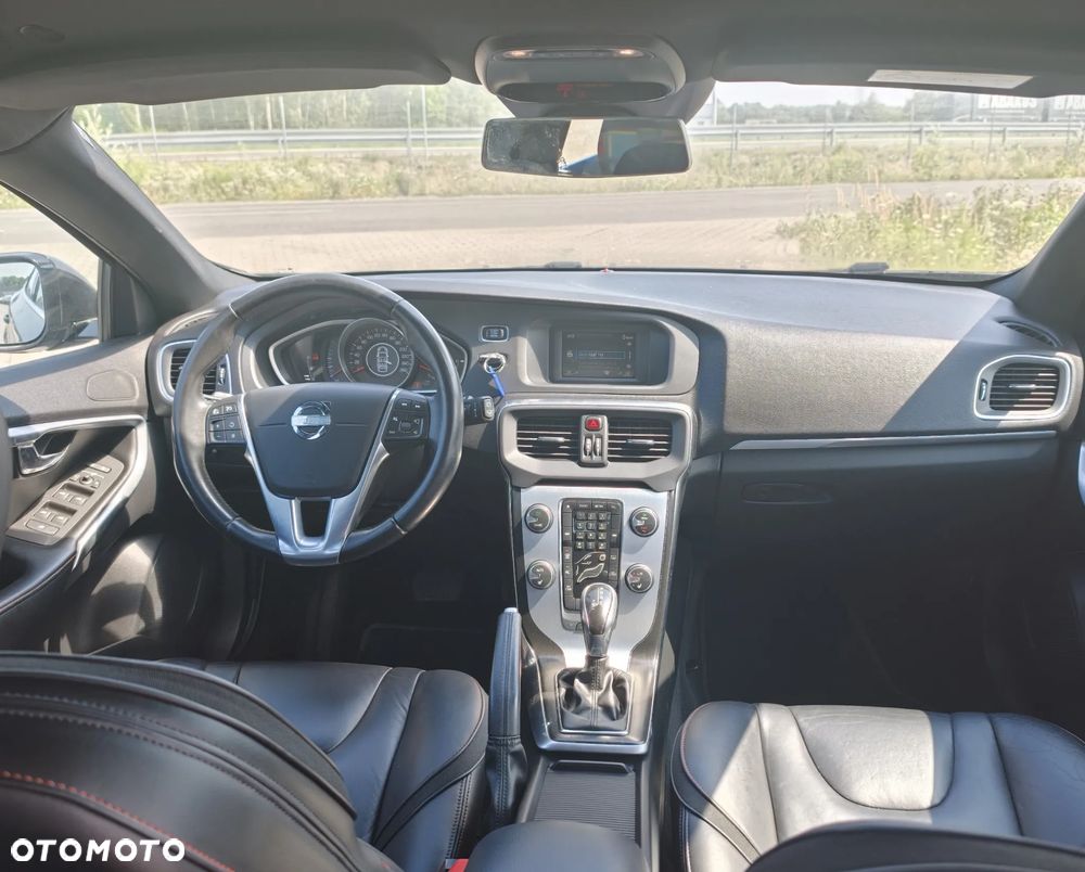 Volvo V40 - 15