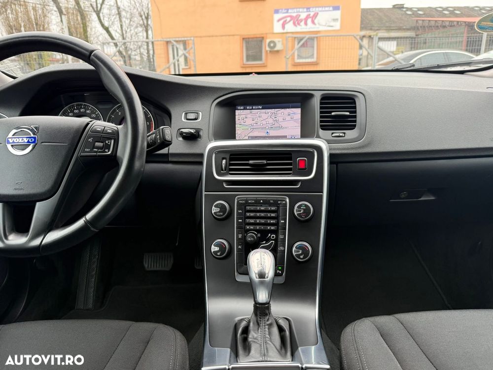 Volvo V60 DRIVe Geartronic Powershift Kinetic - 13