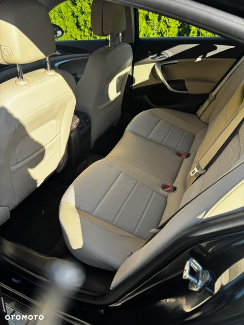 Opel Insignia - 10