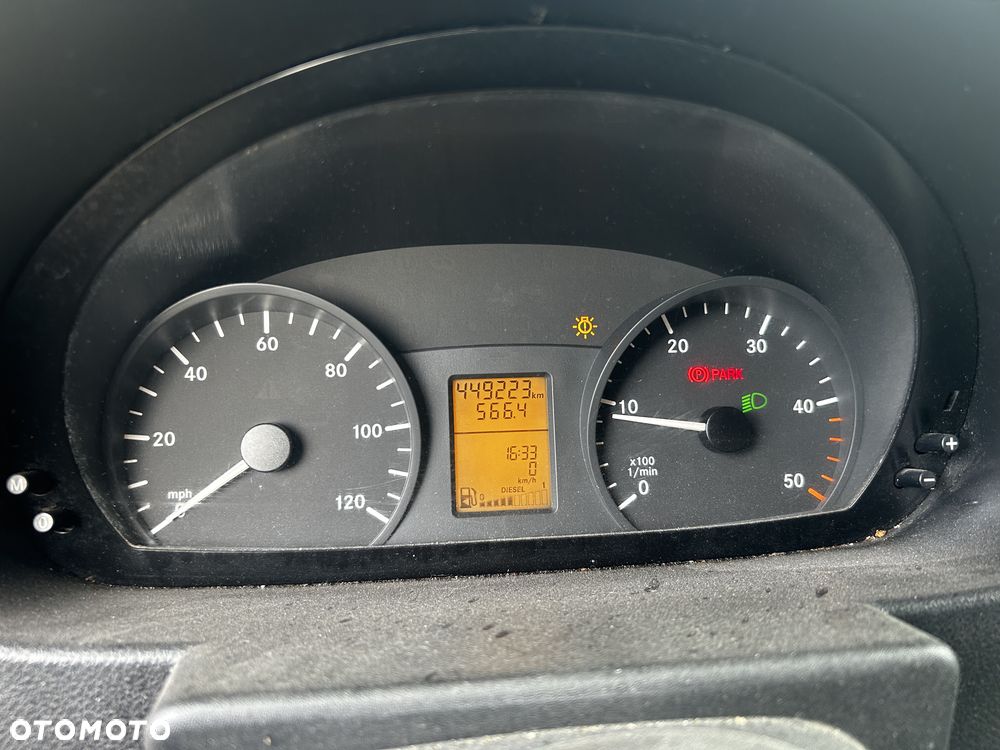 Mercedes-Benz Sprinter - 7