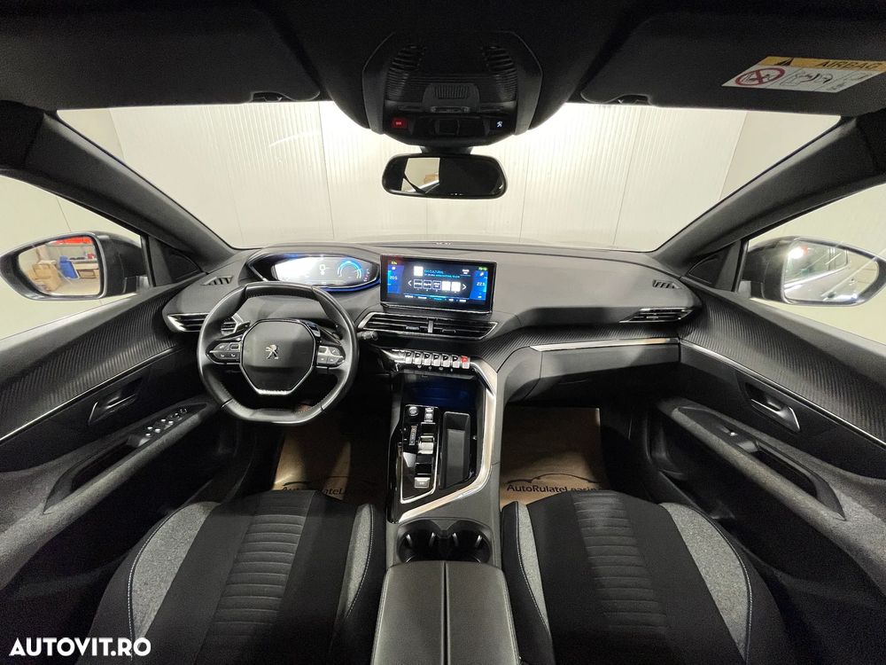 Peugeot 3008 PHEV 180 EAT8 Active Pack - 8