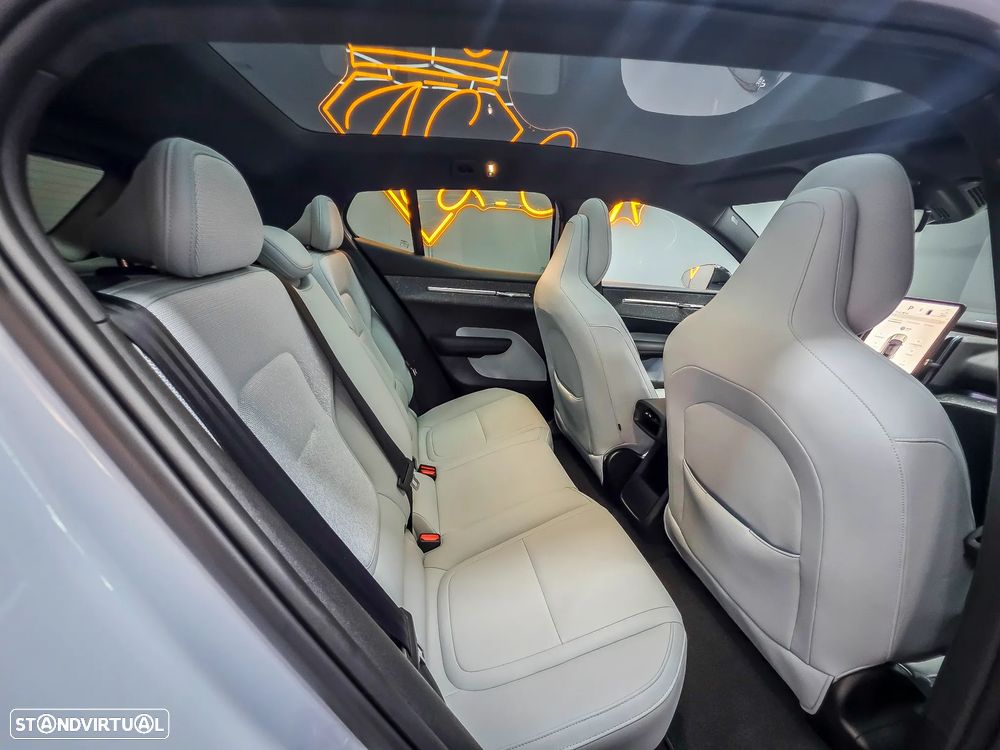 Volvo EX30 Twin Motor Performance AWD Ultra - 43