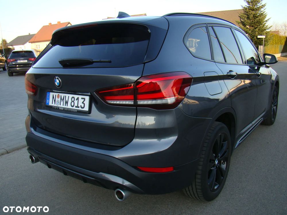 BMW X1 xDrive20d Sport Line - 9