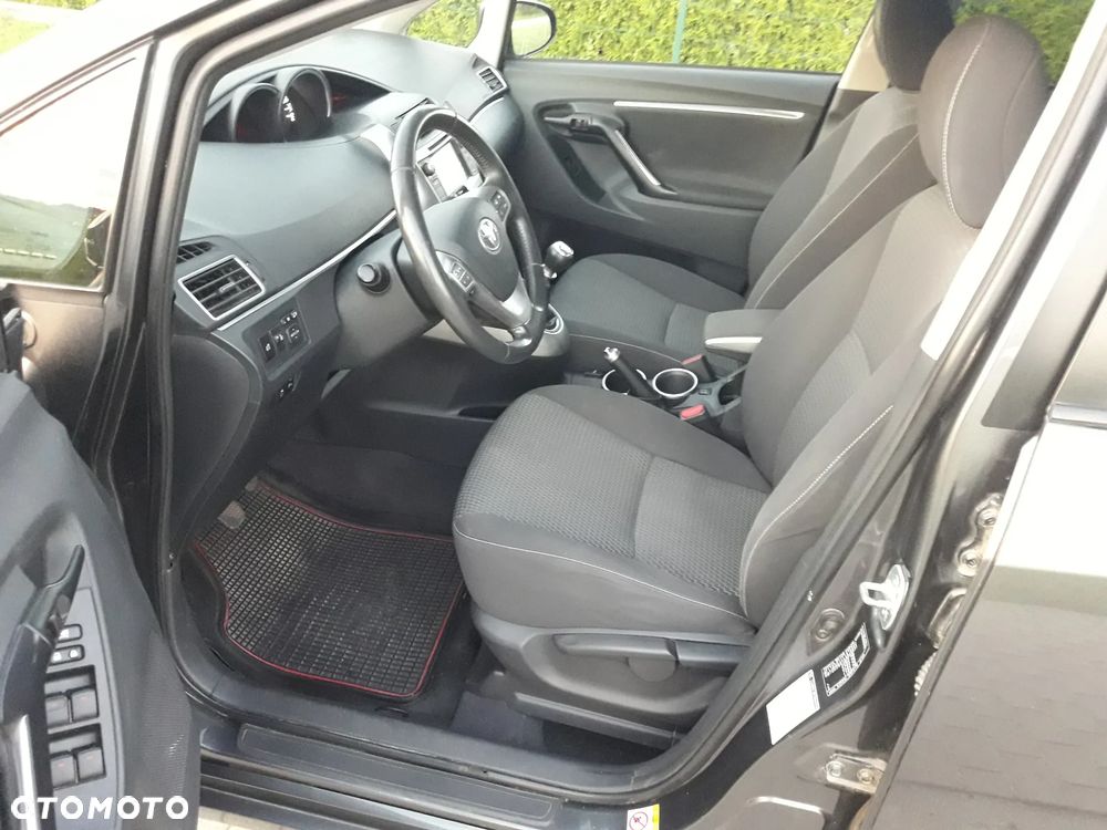 Toyota Verso 2.0 D-4D Active 7os - 12